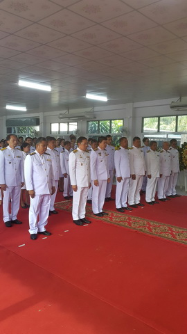 พิธีวางพวงมาลา เนื่องในวันคล้ายวันสวรรคตพระบาทสมเด็จพระปรมินทรมหาภูมิพลอดุลยเดช บรมนาถบพิตร ณ ศาลาประชาคมอำเภอวิภาวดี ๑๓